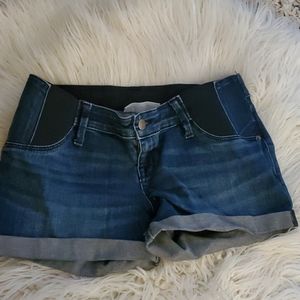 Isabel Maternity by Ingrid and Isabel shorts